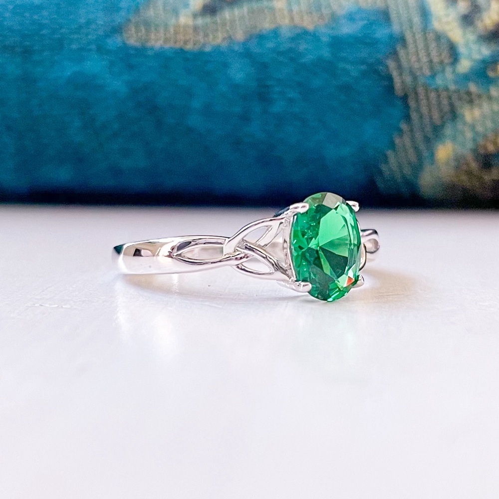 925 Oval Green CZ Ring Sz 8